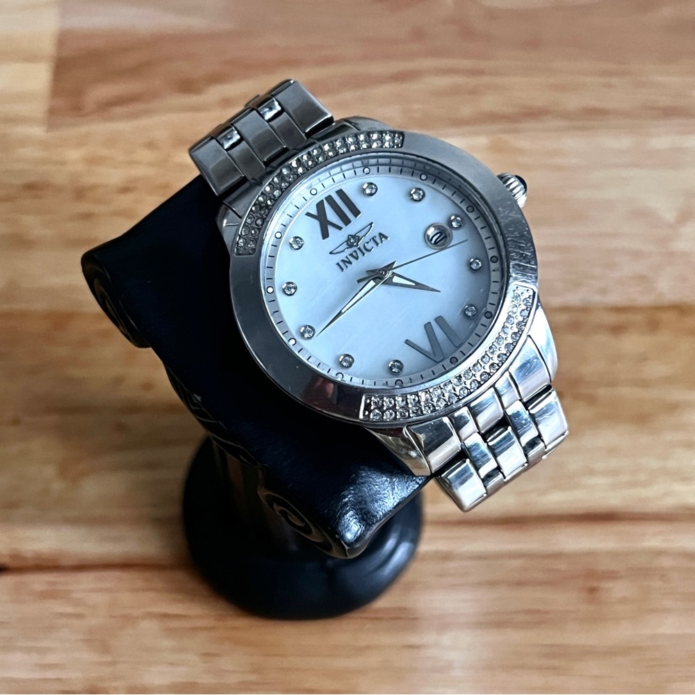 Invicta Angel Watch Womens Silver Tone MOP Crystals 7" Wrist New Battery - Picture 5 of 12